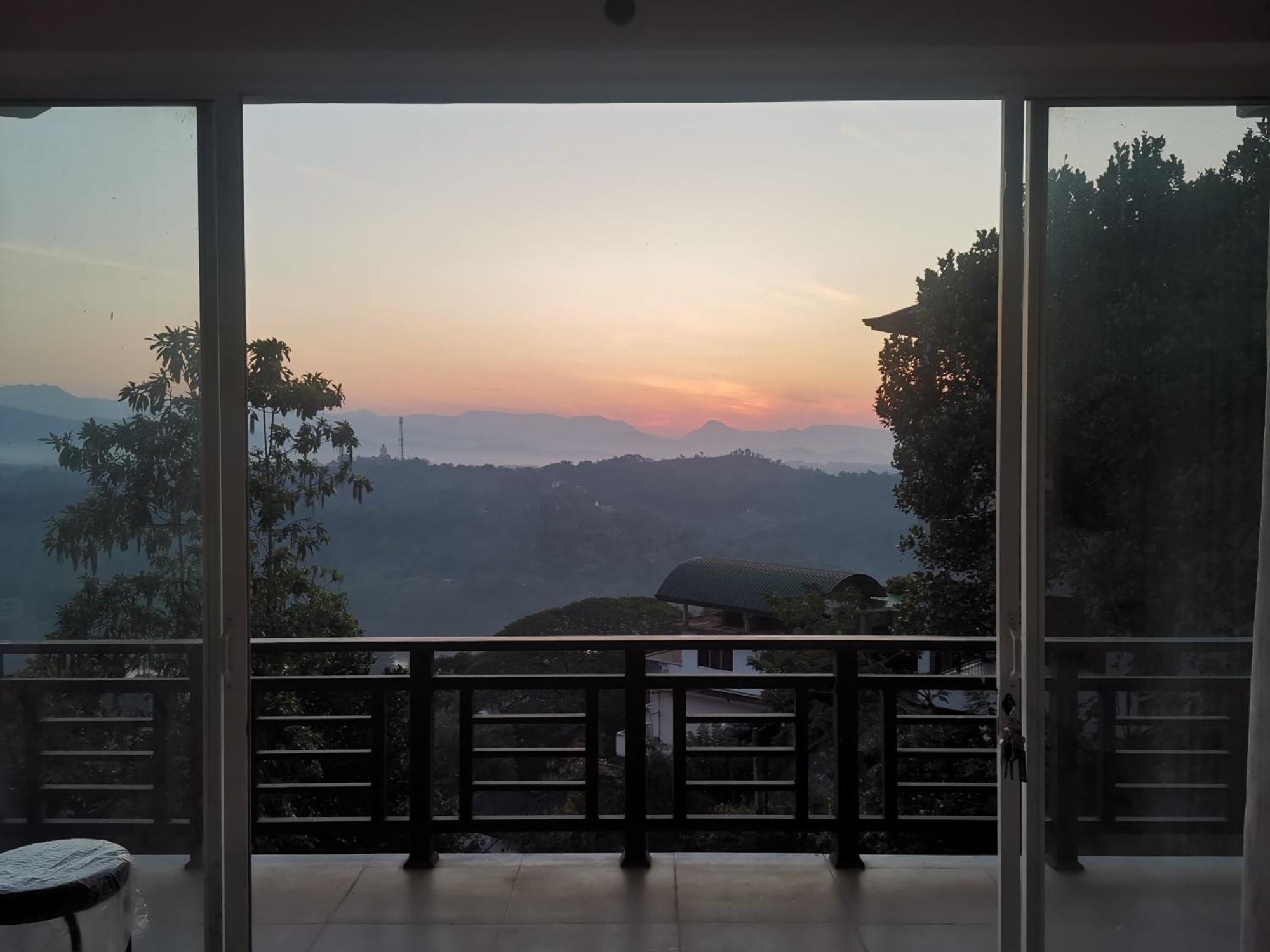 Dream House Residence Kandy Bagian luar foto